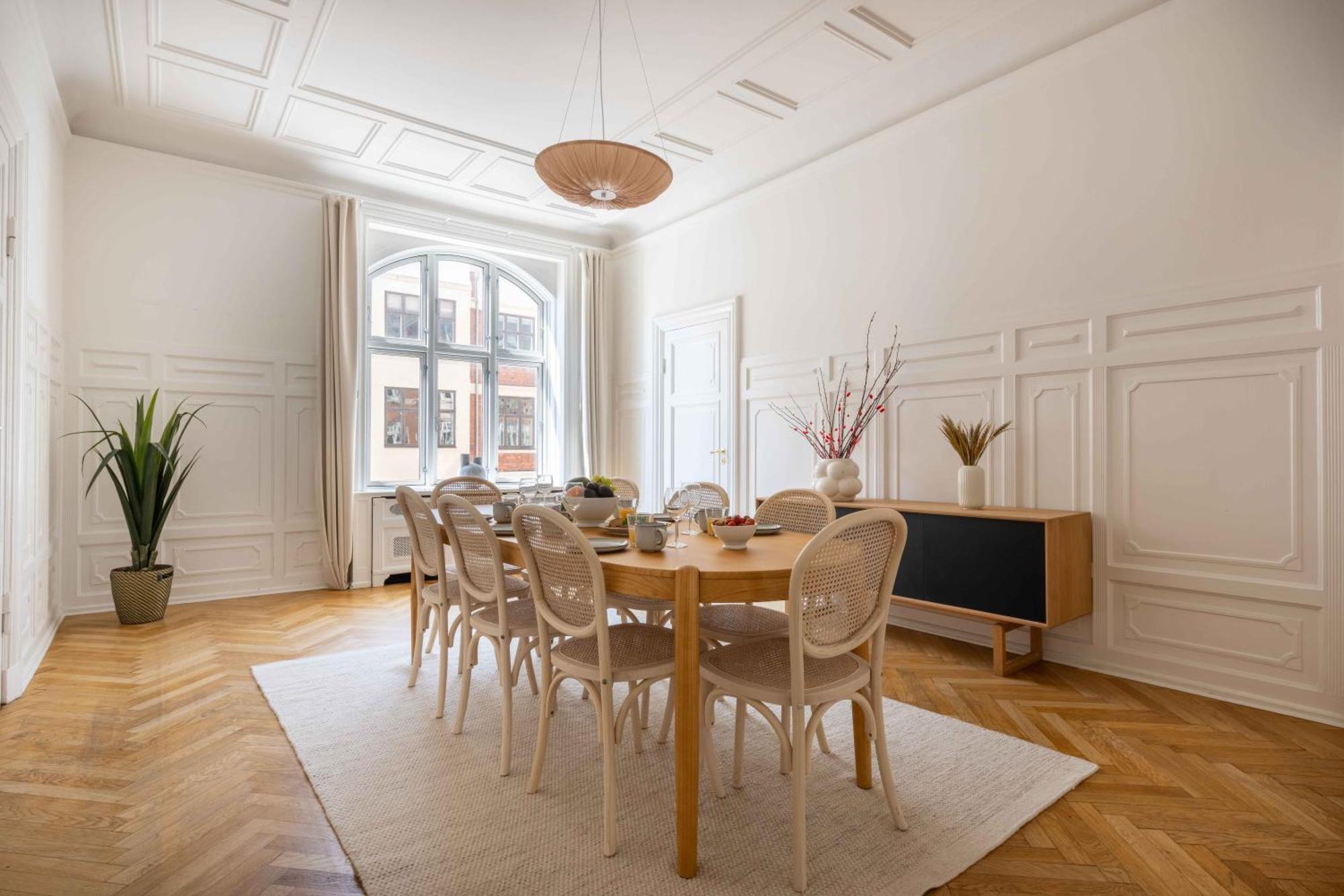 קופנהגן Lovely 3Br Manor Apartment 5 Min From Tivoli Gardens מראה חיצוני תמונה