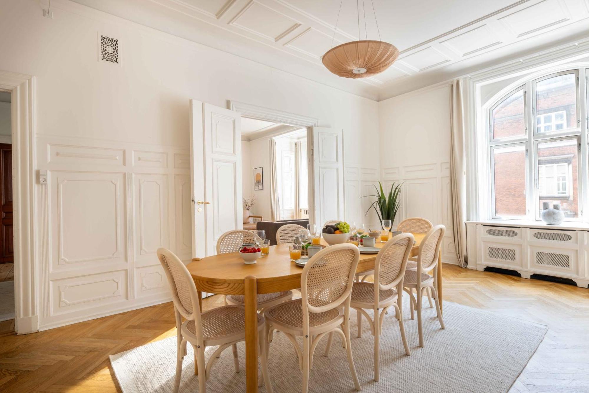 קופנהגן Lovely 3Br Manor Apartment 5 Min From Tivoli Gardens מראה חיצוני תמונה
