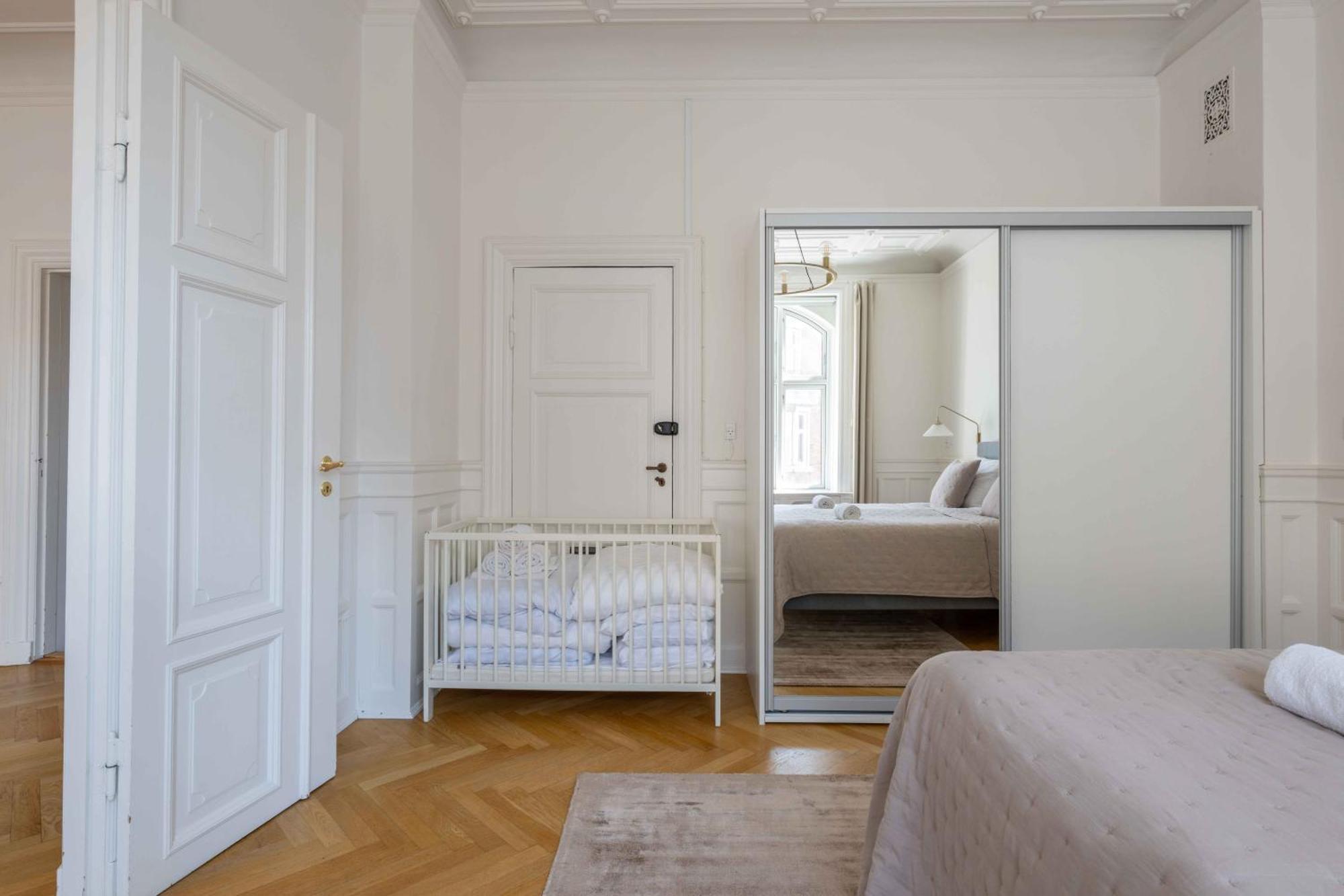 קופנהגן Lovely 3Br Manor Apartment 5 Min From Tivoli Gardens מראה חיצוני תמונה